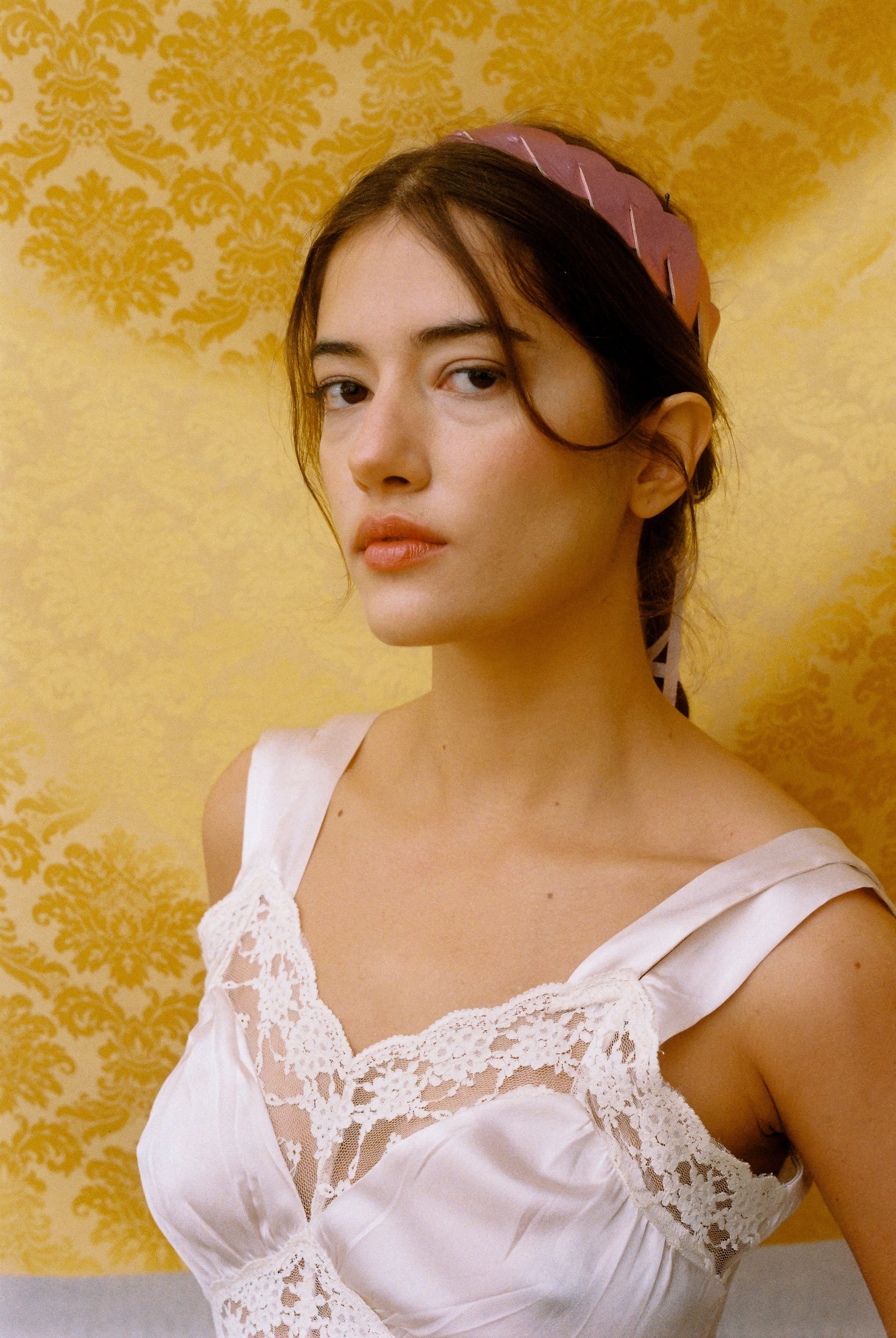 TWIST HEADBAND METAL PINK